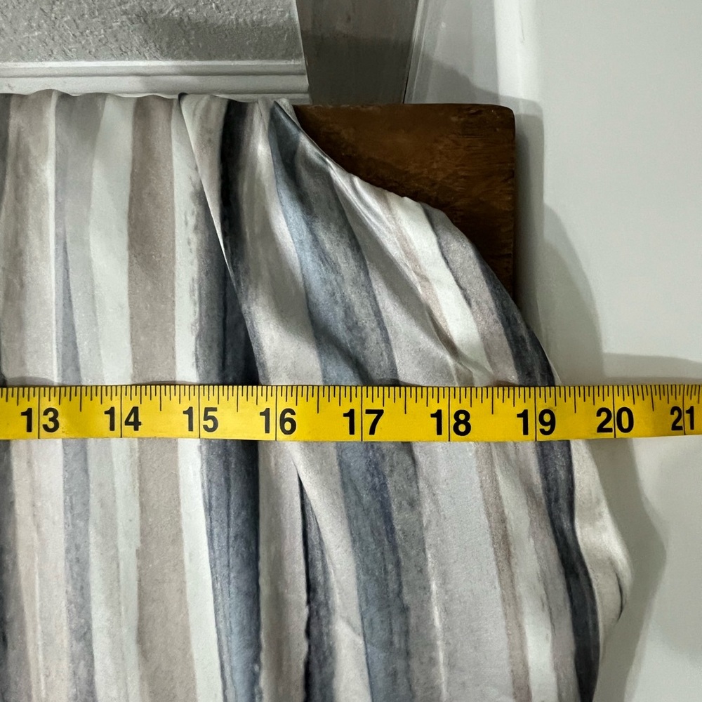 Ecru Striped Halter Top with Bow - Cream and Gray Size S - Picture 8 of 9